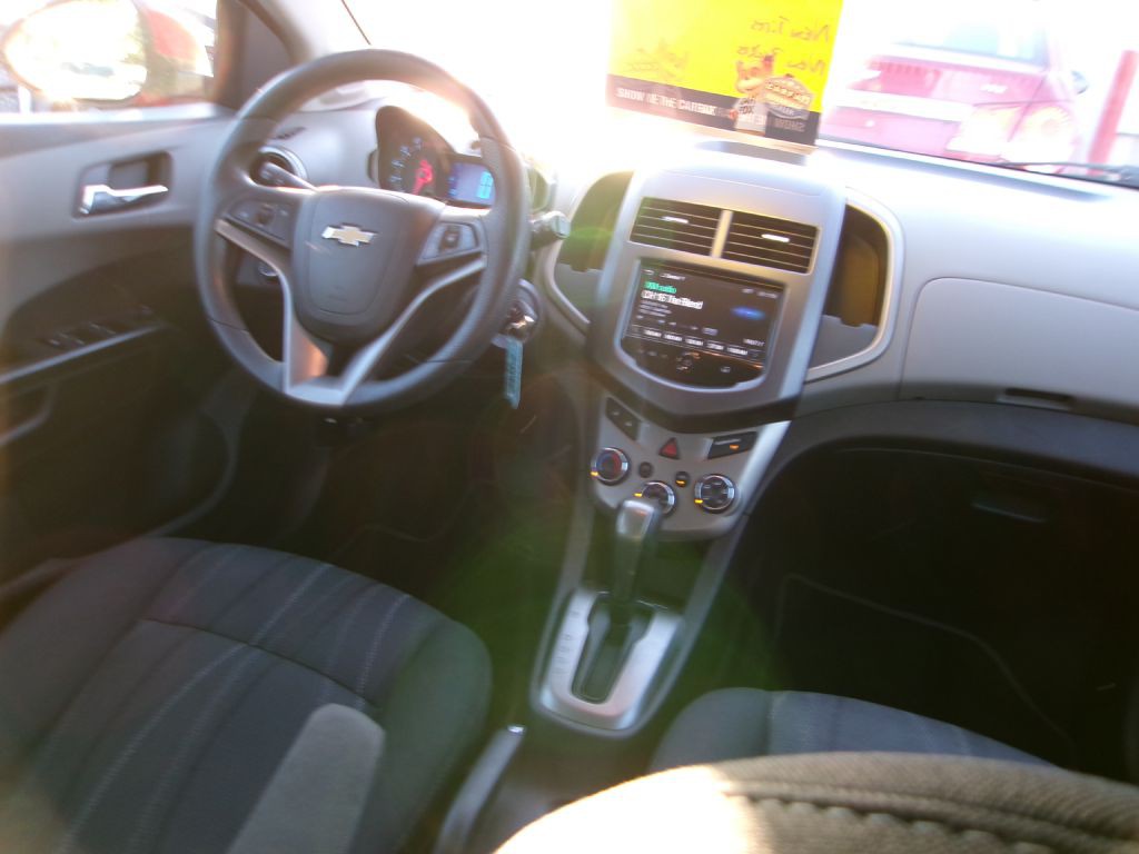 2013 Chevrolet Sonic Image 14