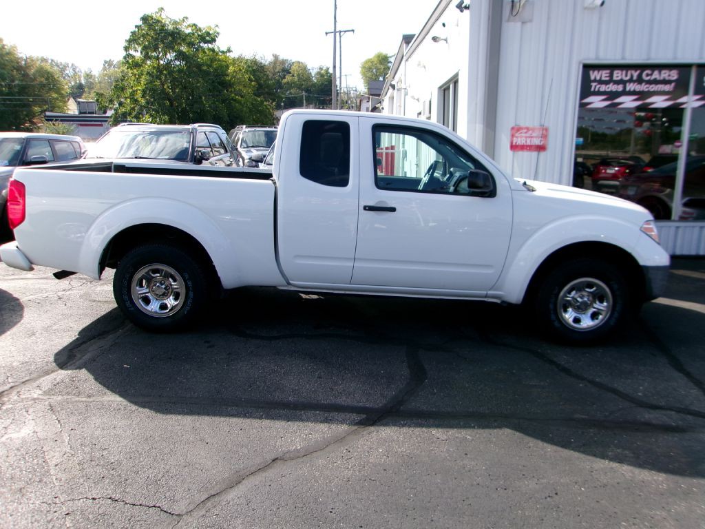 2019 Nissan Frontier Image 2