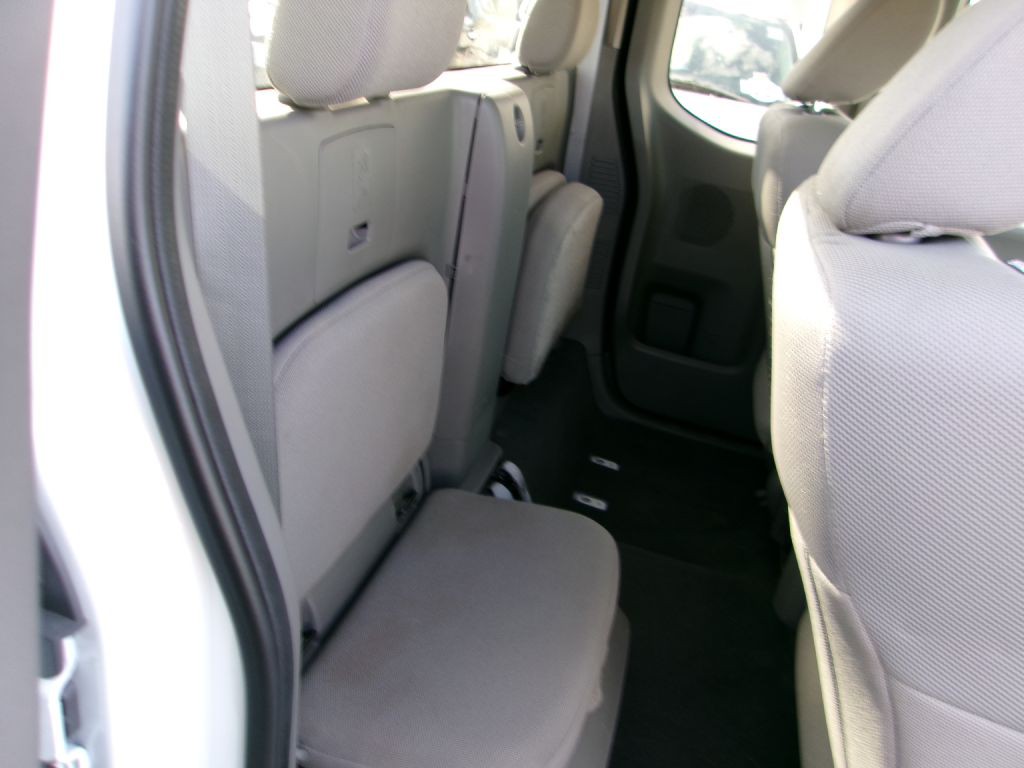 2019 Nissan Frontier Image 10