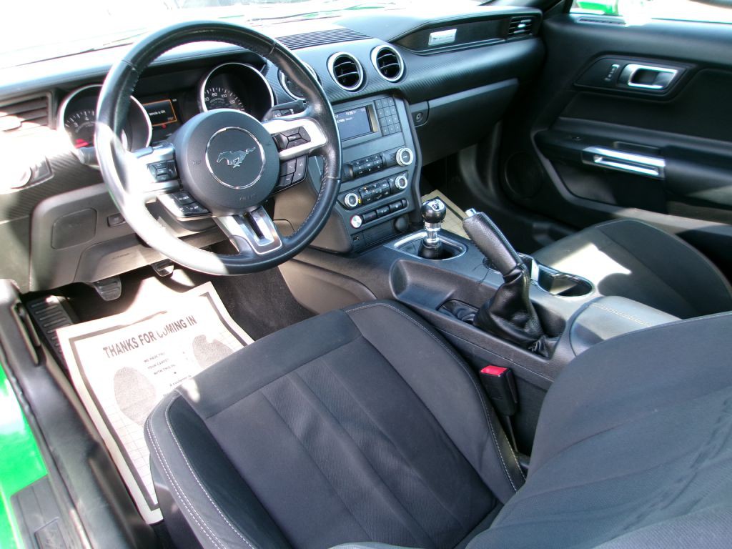 2019 Ford Mustang Image 10