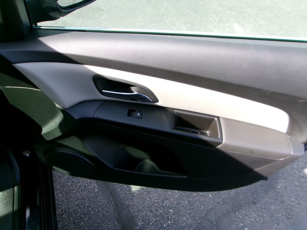 2014 Chevrolet Cruze Image 15