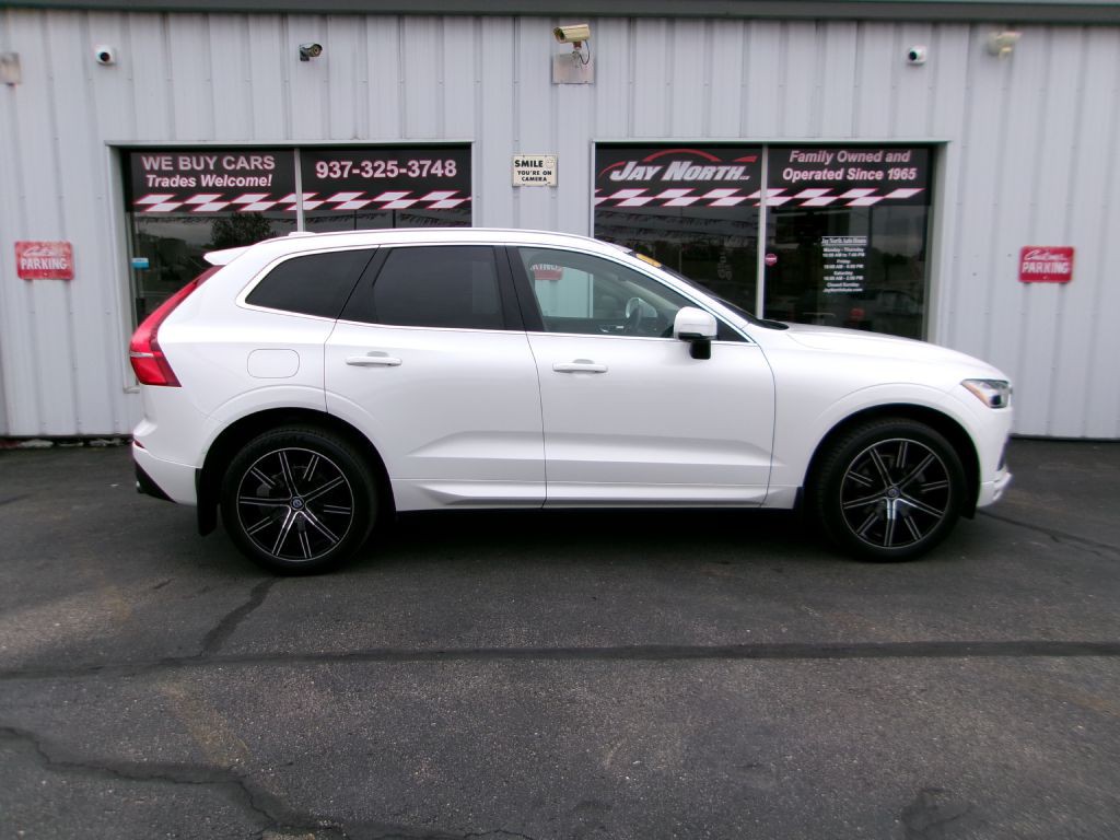2021 Volvo XC60 Image 2