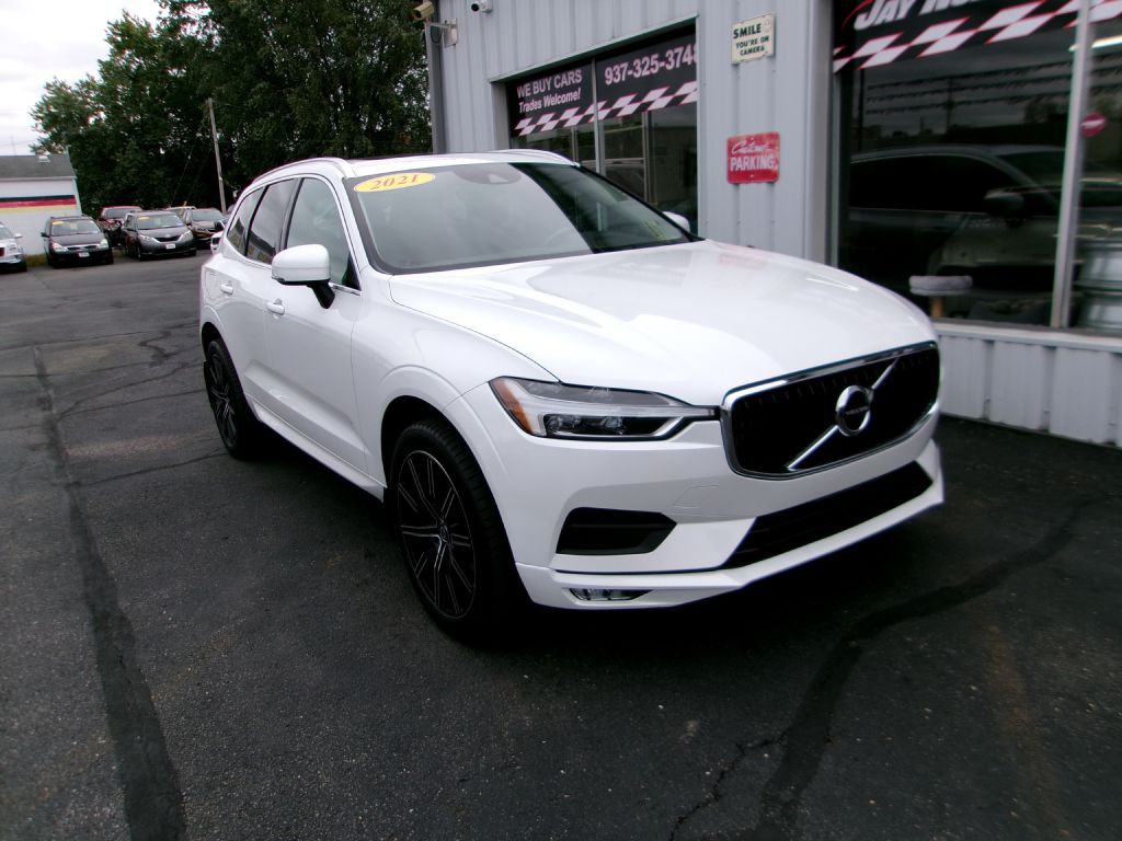 2021 Volvo XC60 Image 1