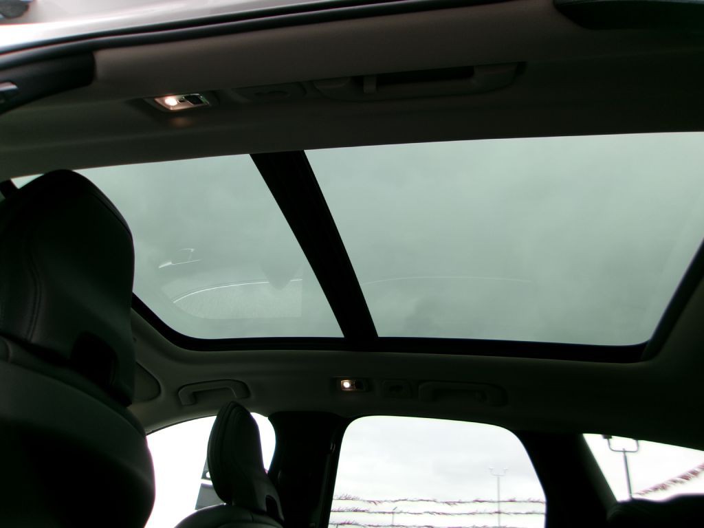 2021 Volvo XC60 Image 14