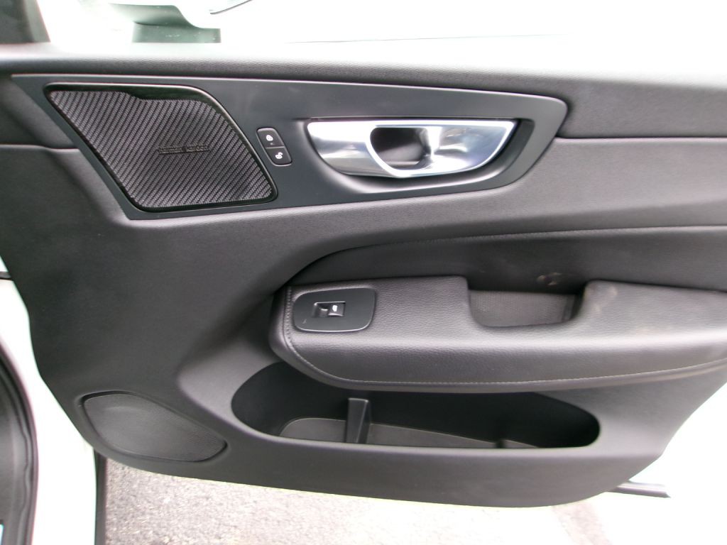 2021 Volvo XC60 Image 19