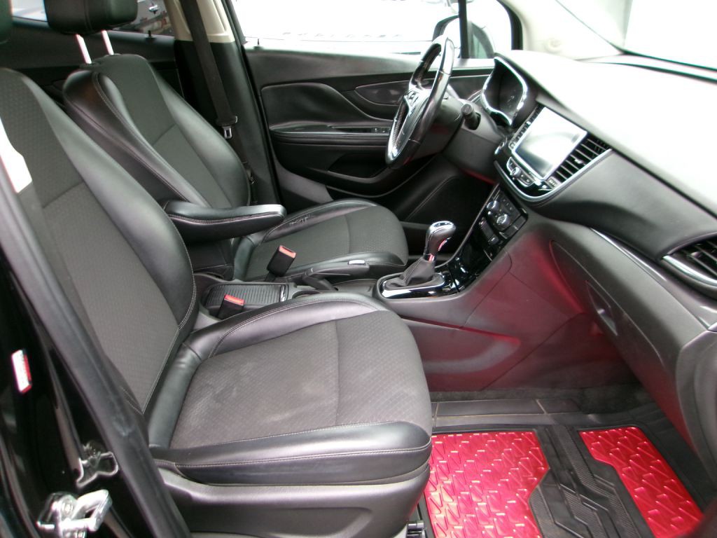 2018 Buick Enclave Image 18