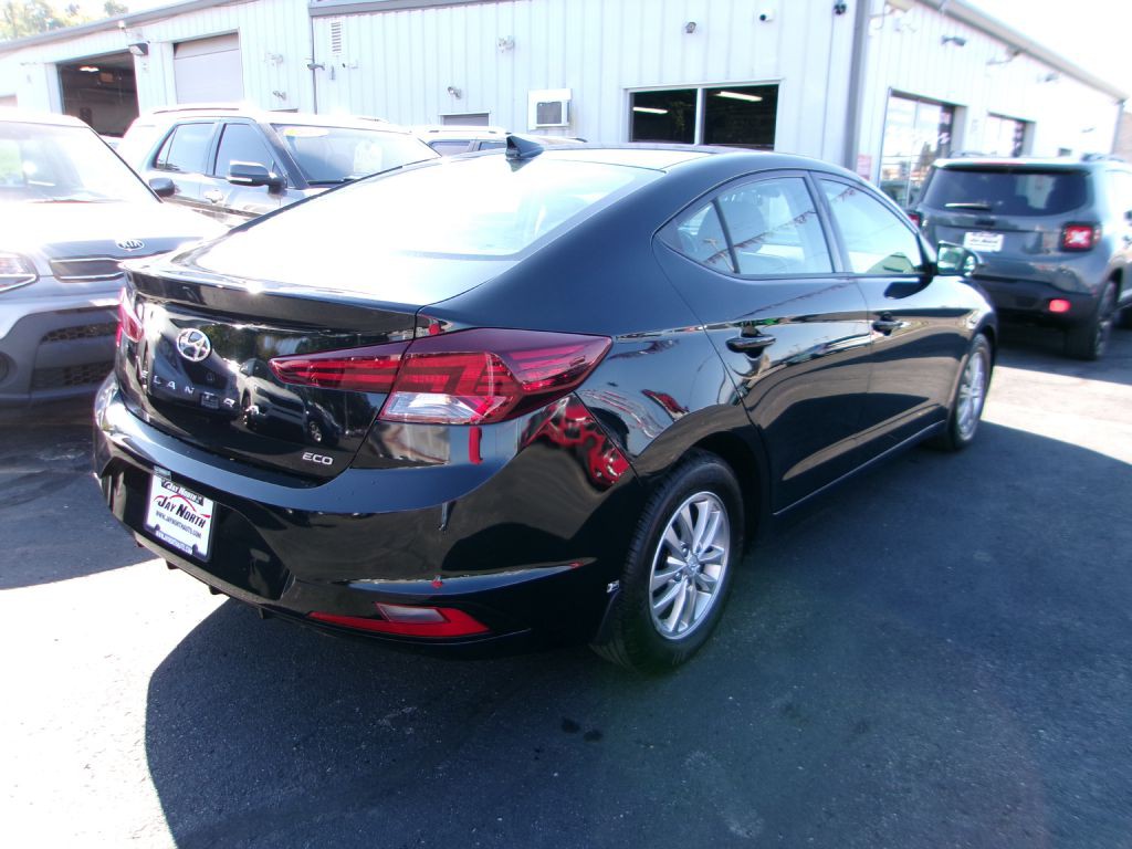 2020 Hyundai Elantra Image 4