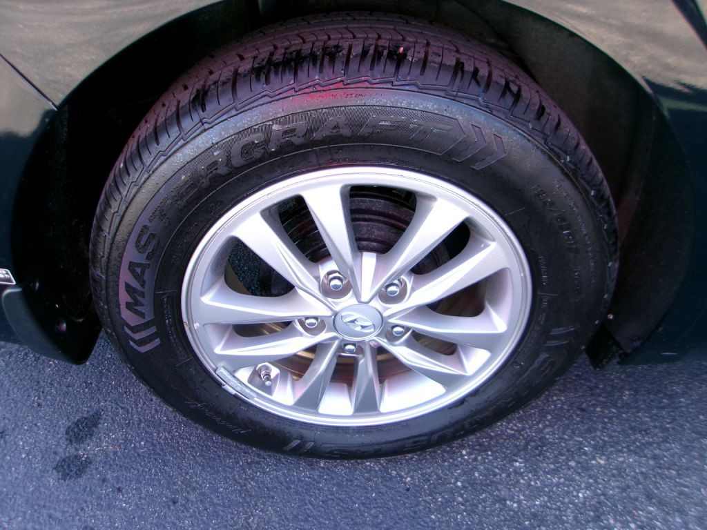 2020 Hyundai Elantra Image 19