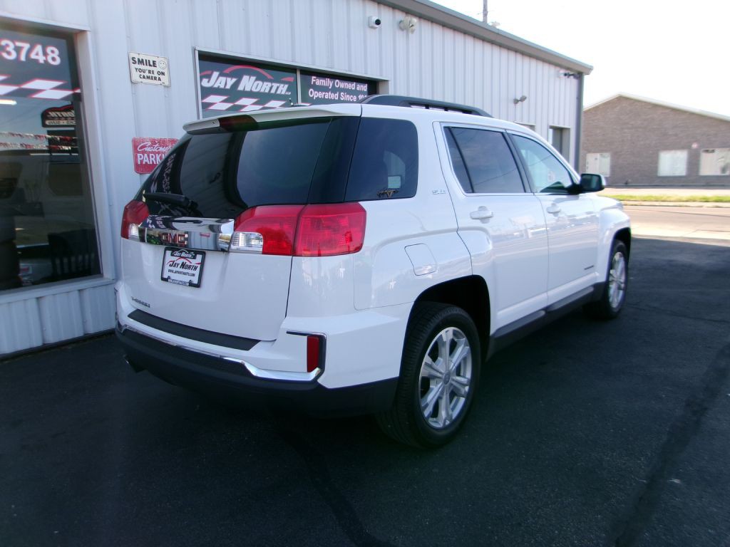 2017 GMC Terrain Image 4