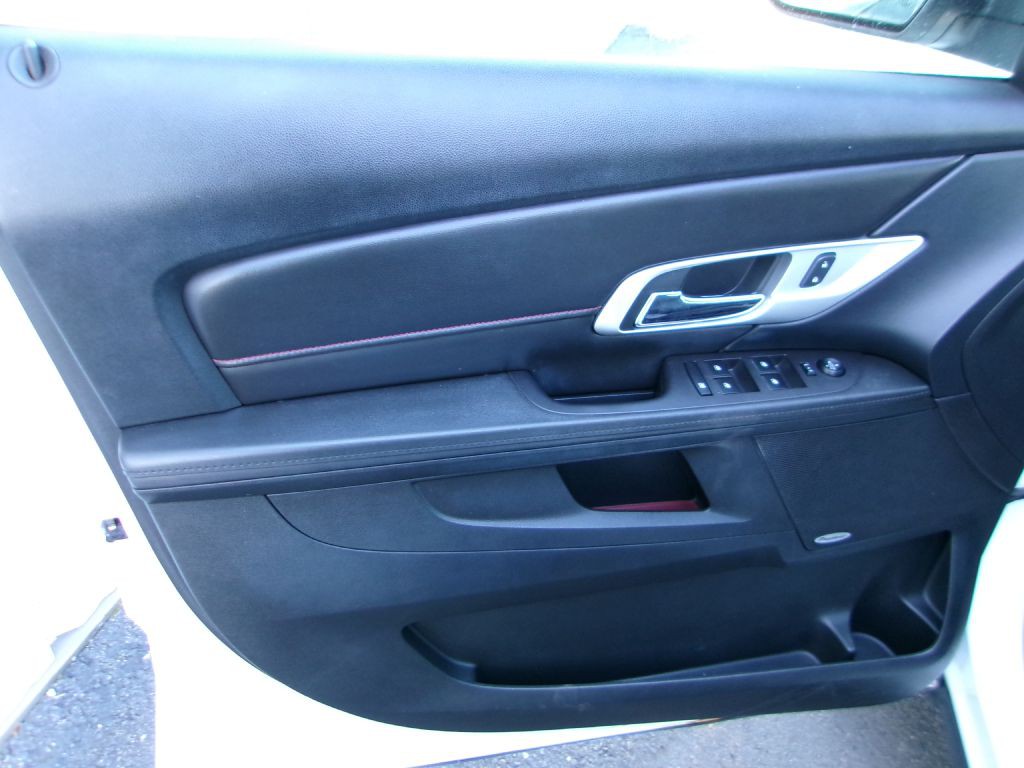 2017 GMC Terrain Image 8