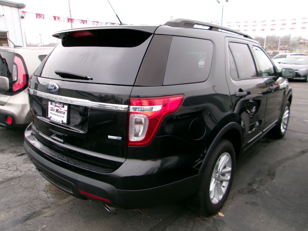 2015 Ford Explorer Image 3