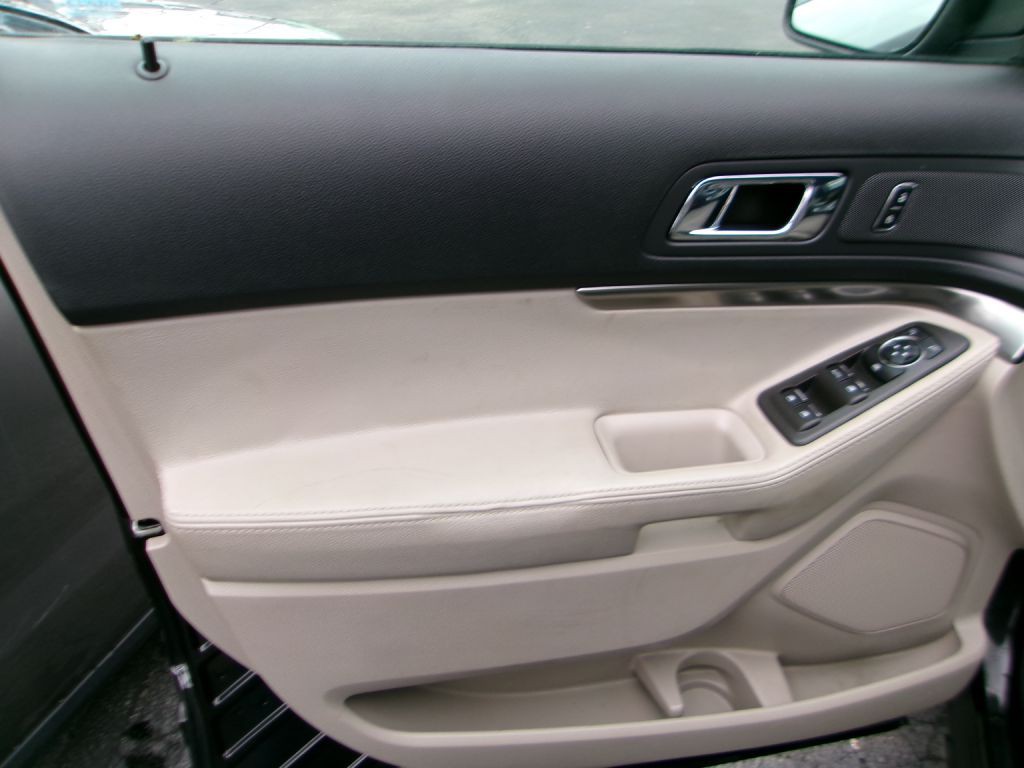 2015 Ford Explorer Image 7