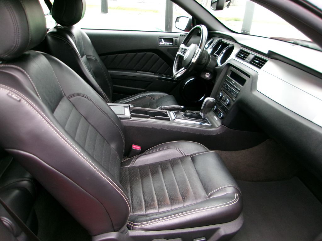 2014 Ford Mustang Image 13