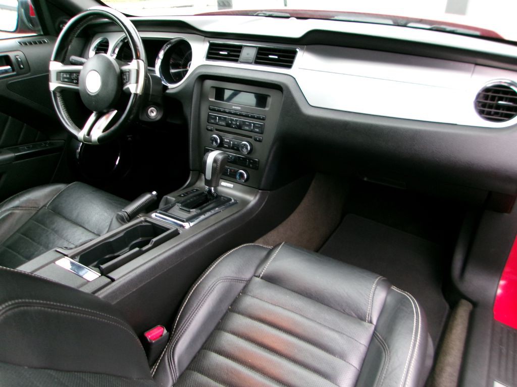 2014 Ford Mustang Image 14