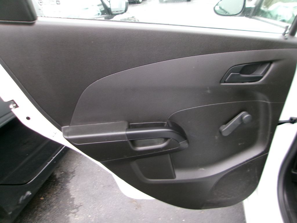 2020 Chevrolet Sonic Image 10