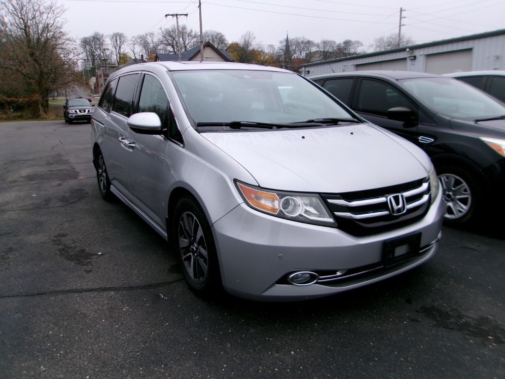 2015 Honda Odyssey Image 1