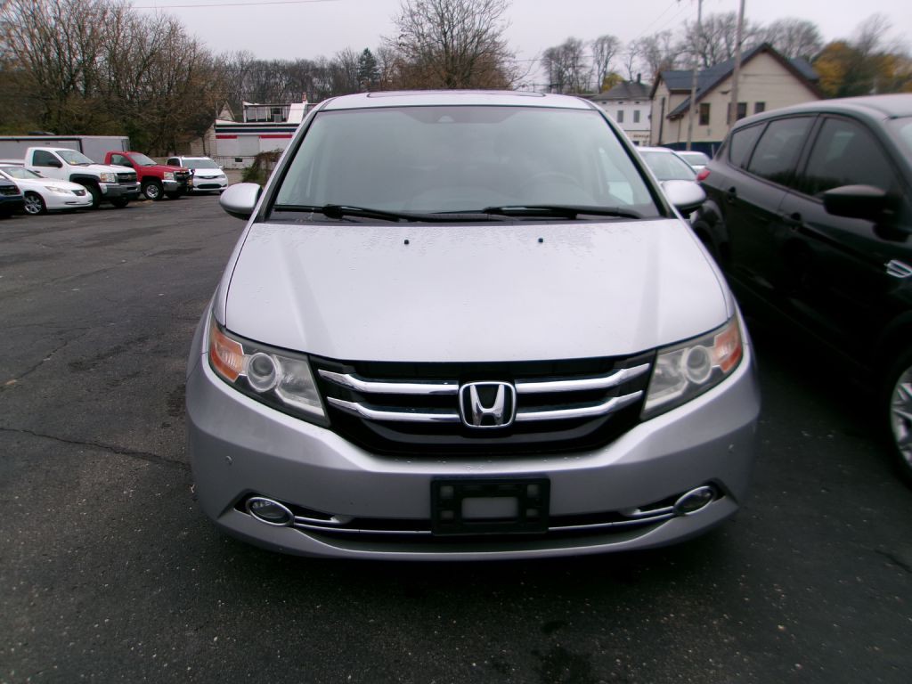 2015 Honda Odyssey Image 2