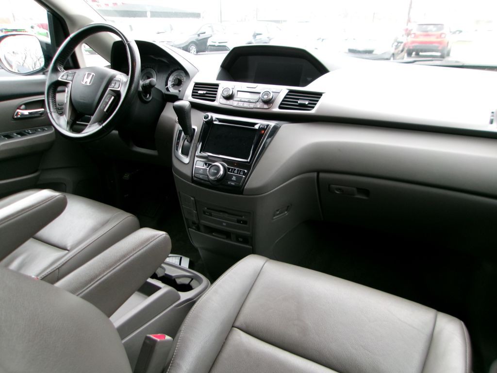 2015 Honda Odyssey Image 19