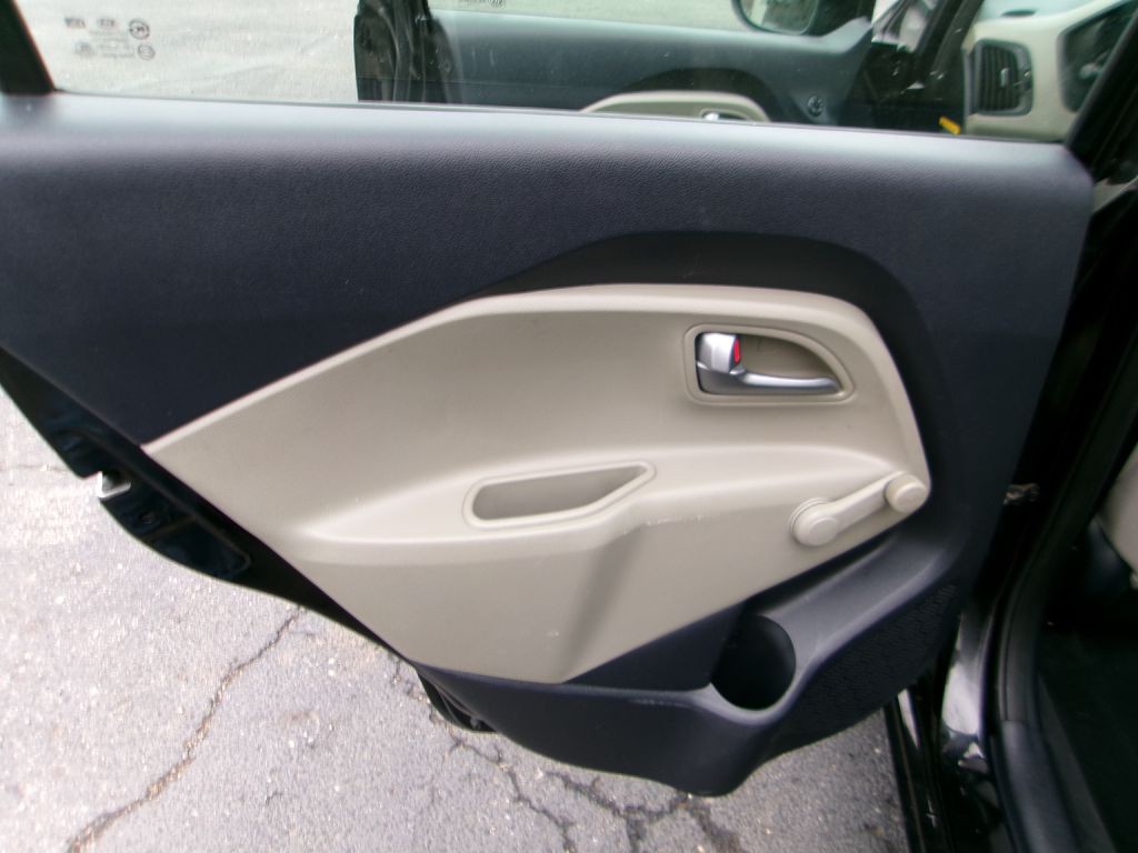 2014 Kia Rio Image 10