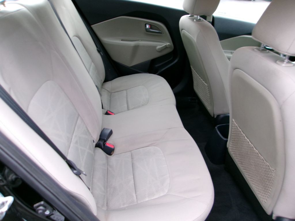 2014 Kia Rio Image 14