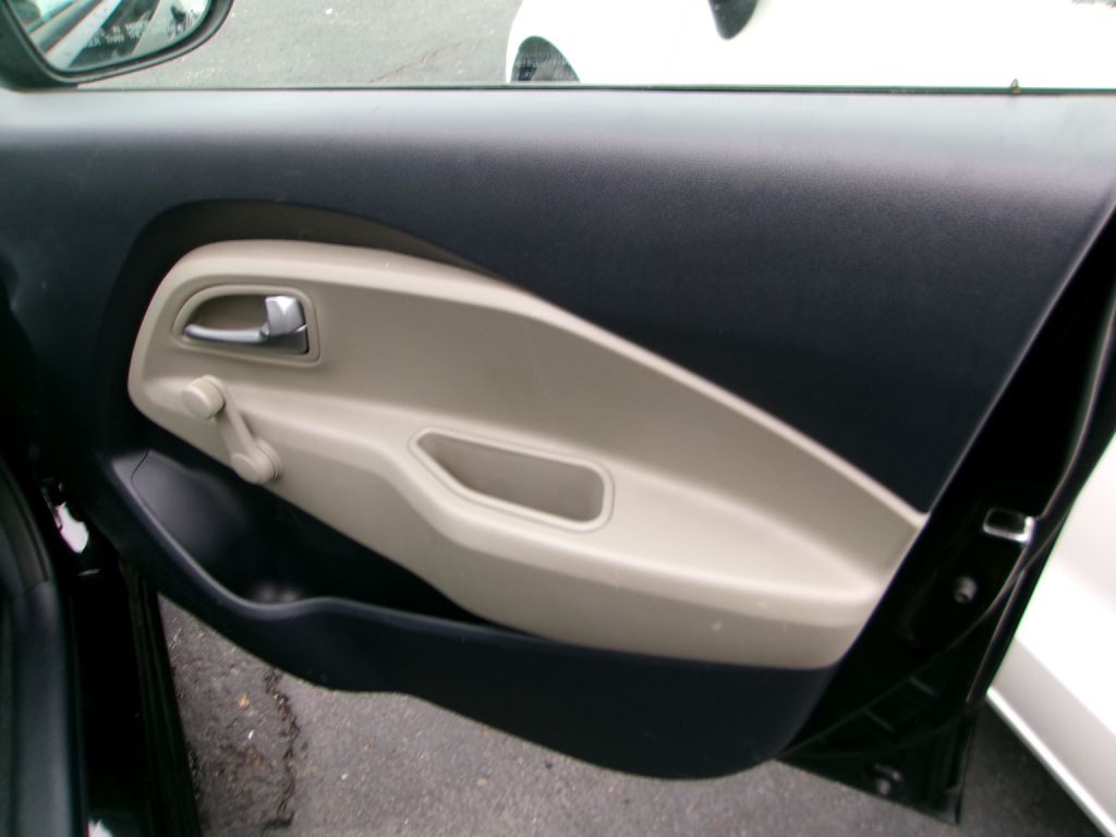 2014 Kia Rio Image 15