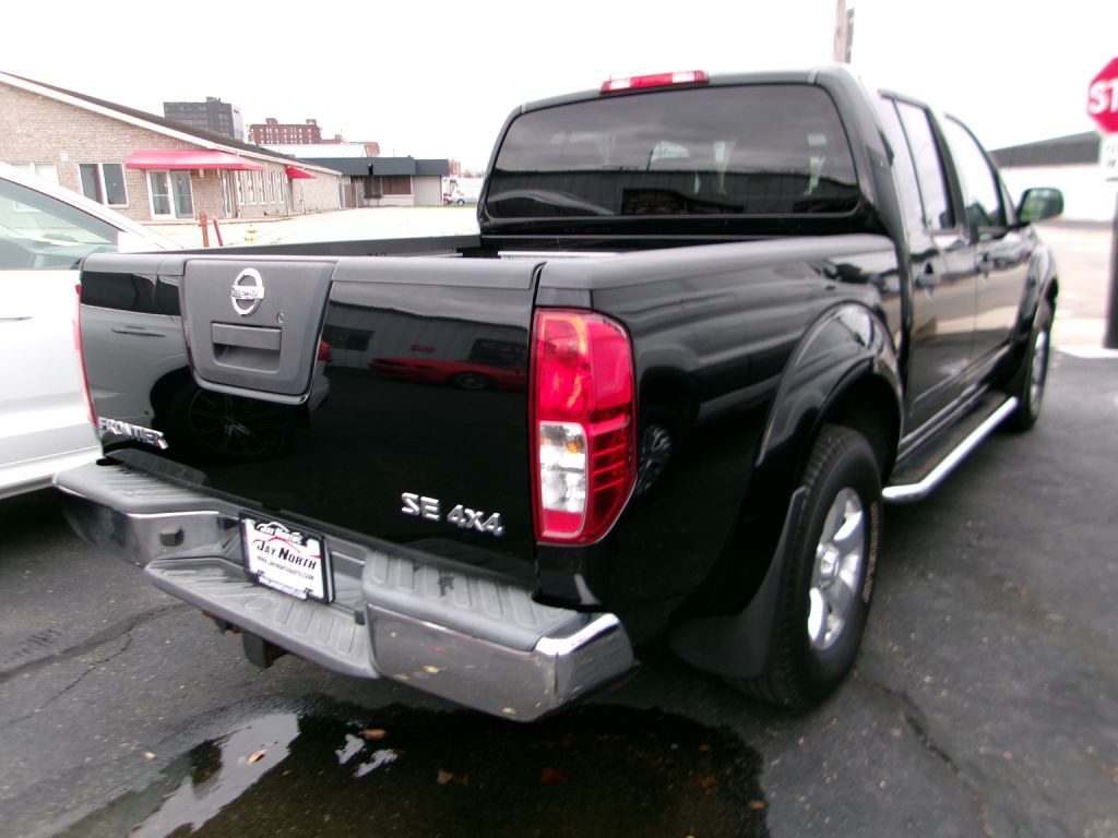 2010 Nissan Frontier Image 3