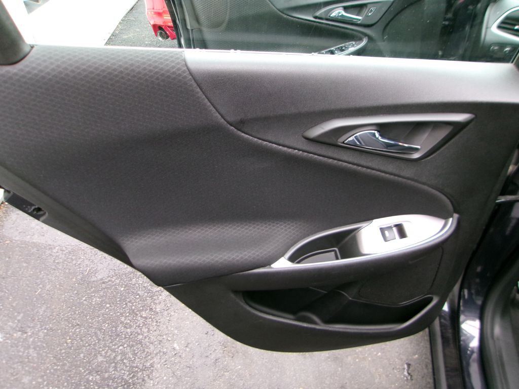 2023 Chevrolet Malibu Image 12