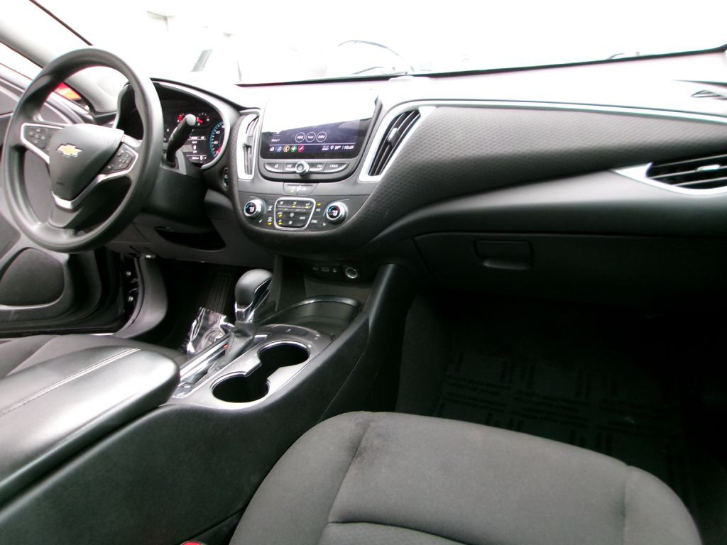 2023 Chevrolet Malibu Image 19