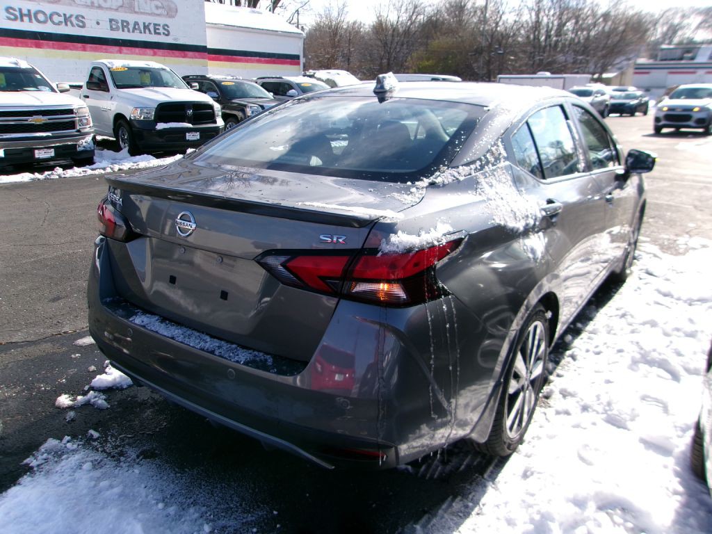 2020 Nissan Versa Image 6
