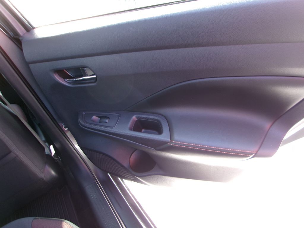 2020 Nissan Versa Image 13