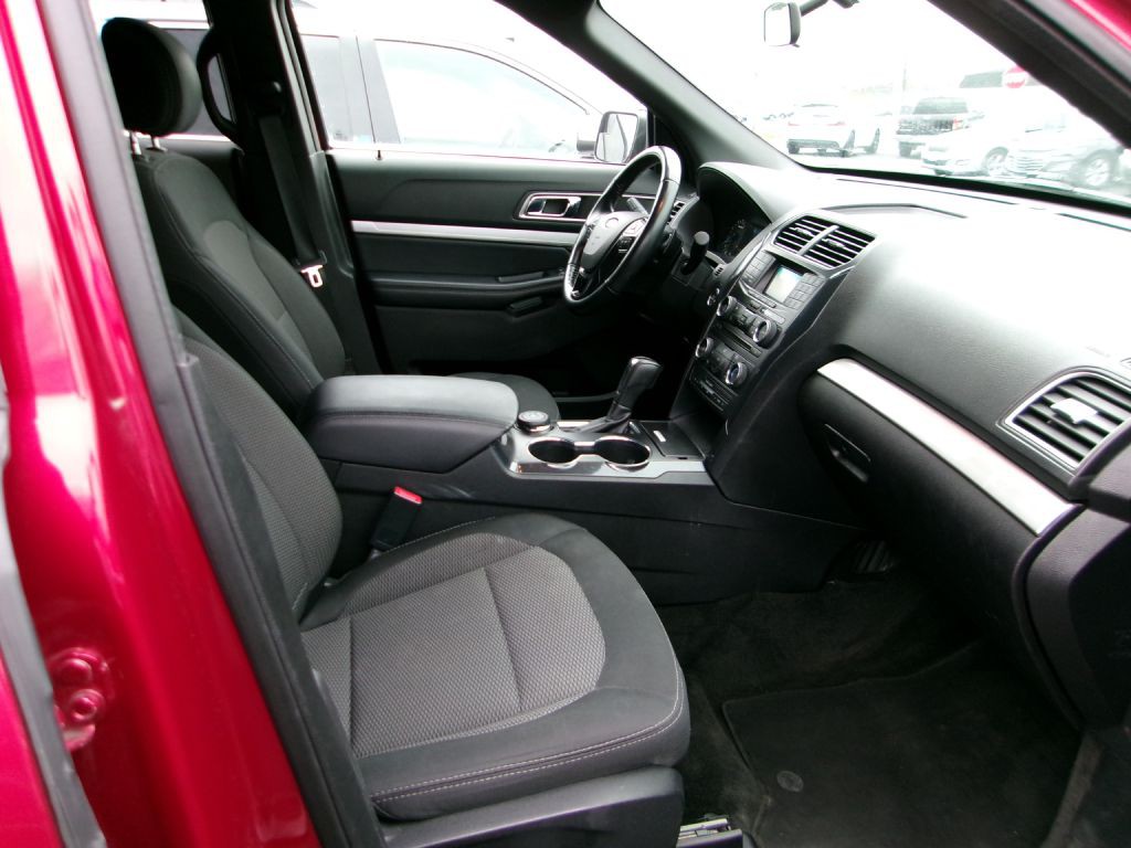 2017 Ford Explorer Image 10