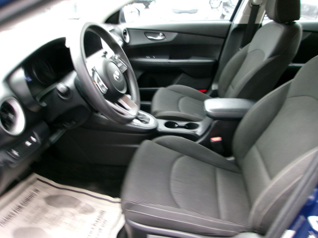 2021 Kia Forte Image 9