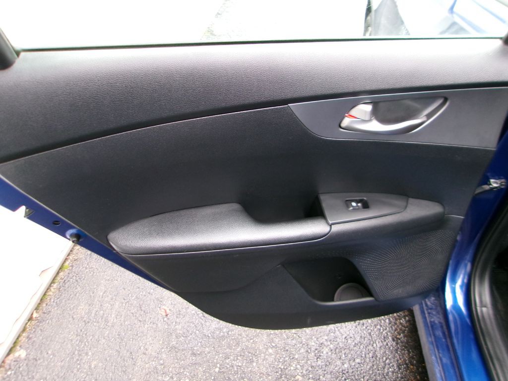 2021 Kia Forte Image 11