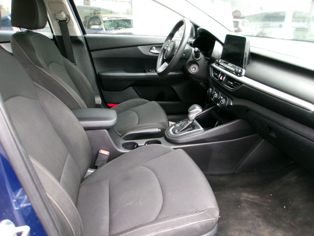 2021 Kia Forte Image 17