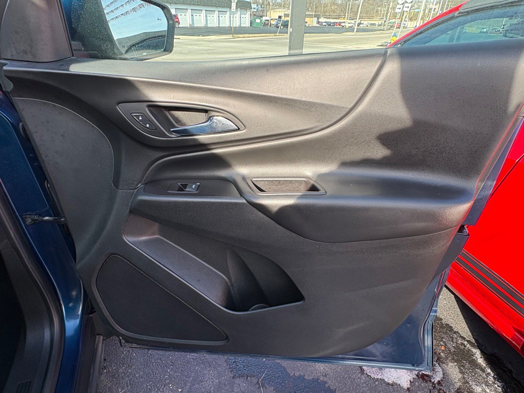 2019 Chevrolet Equinox Image 17