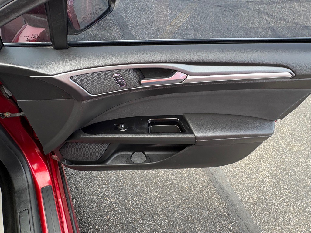 2014 Ford Fusion Image 15