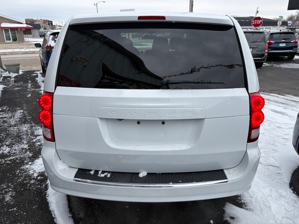 2017 Dodge Grand Caravan Image 3