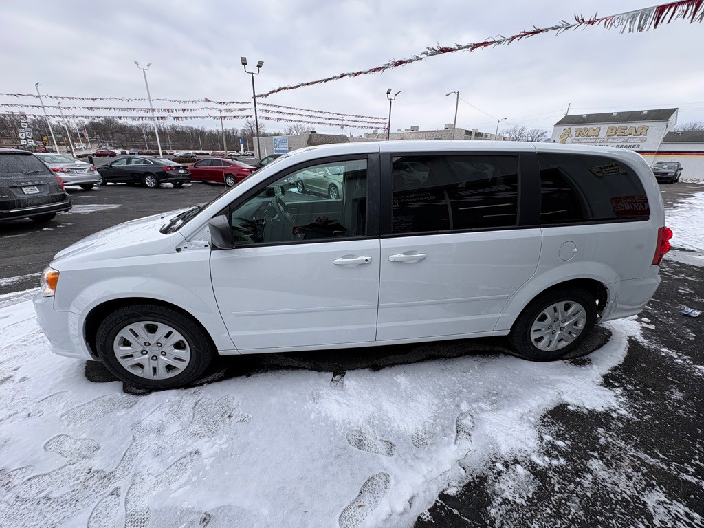 2017 Dodge Grand Caravan Image 5