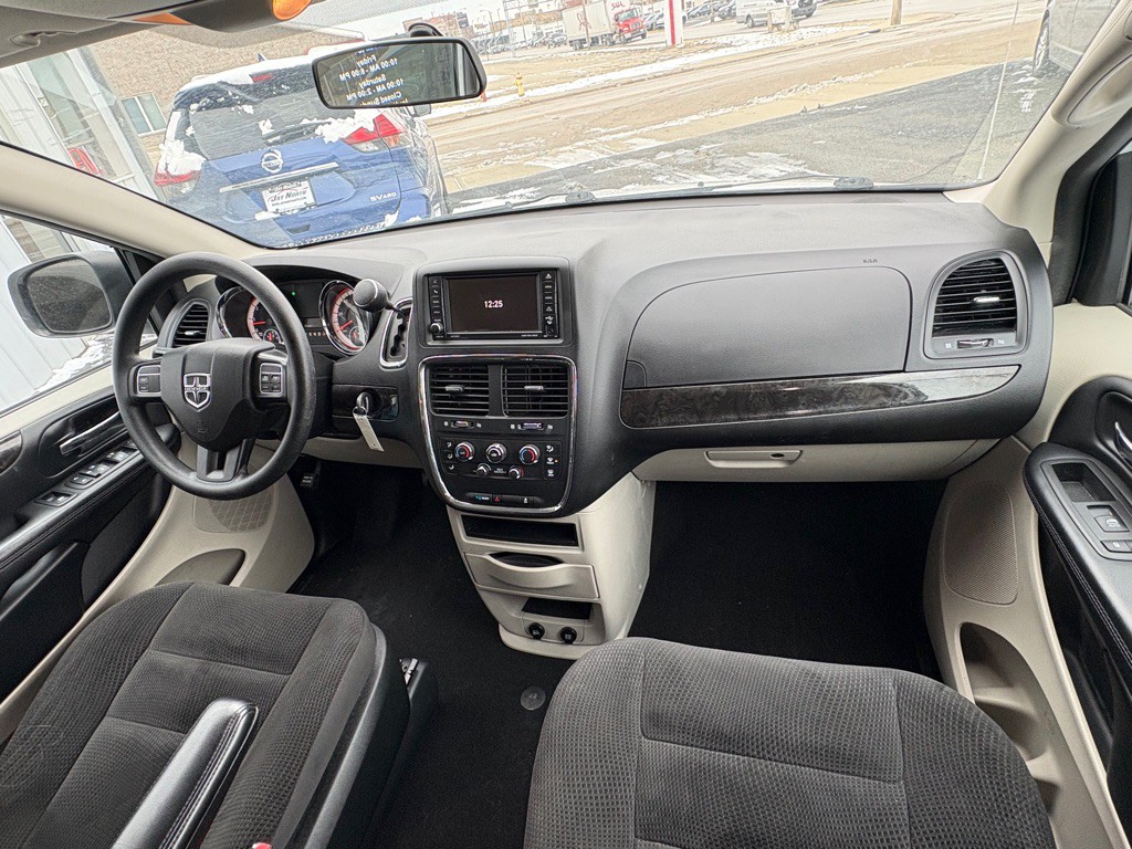 2017 Dodge Grand Caravan Image 17