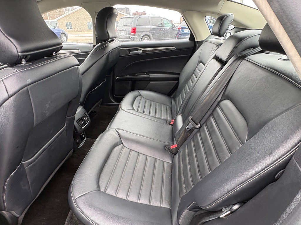 2018 Ford Fusion Image 11