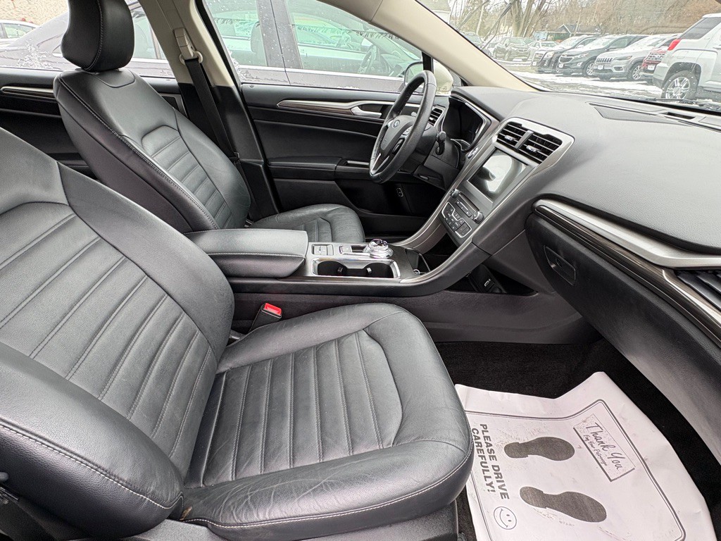 2018 Ford Fusion Image 16