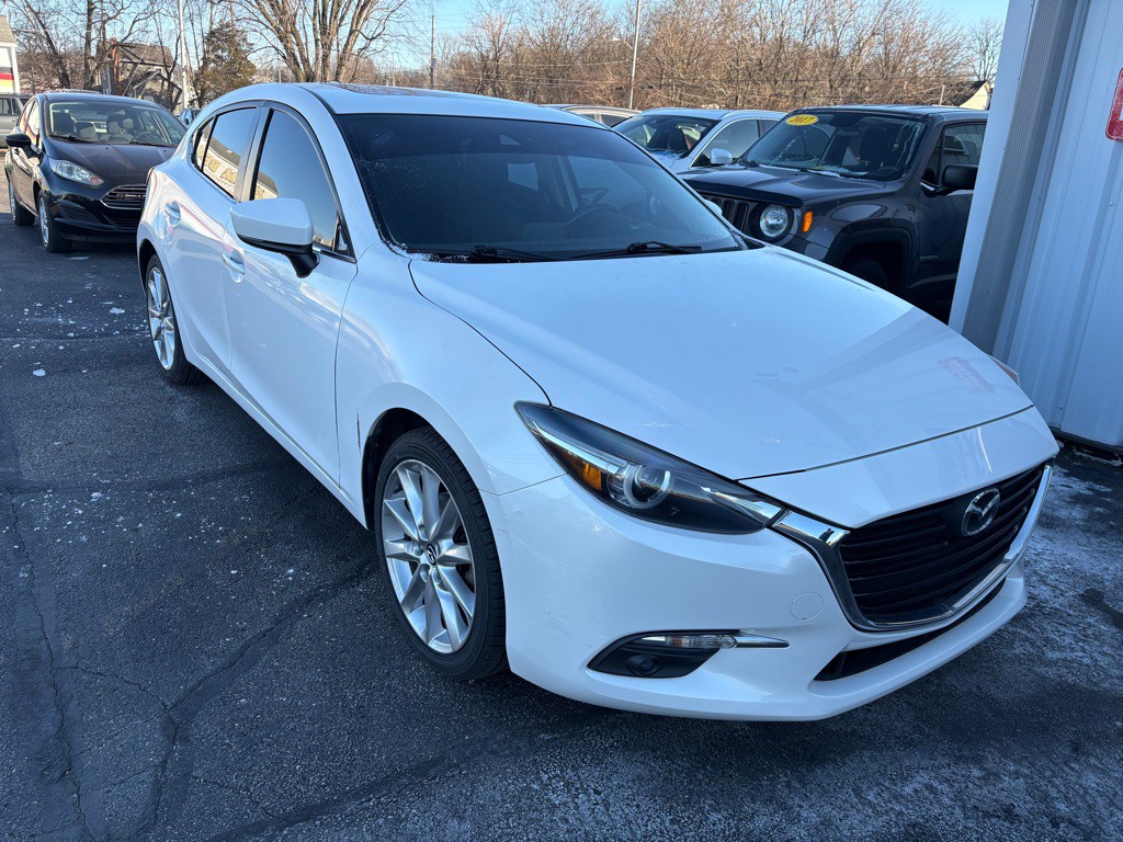 2017 Mazda Mazda3 Image 1