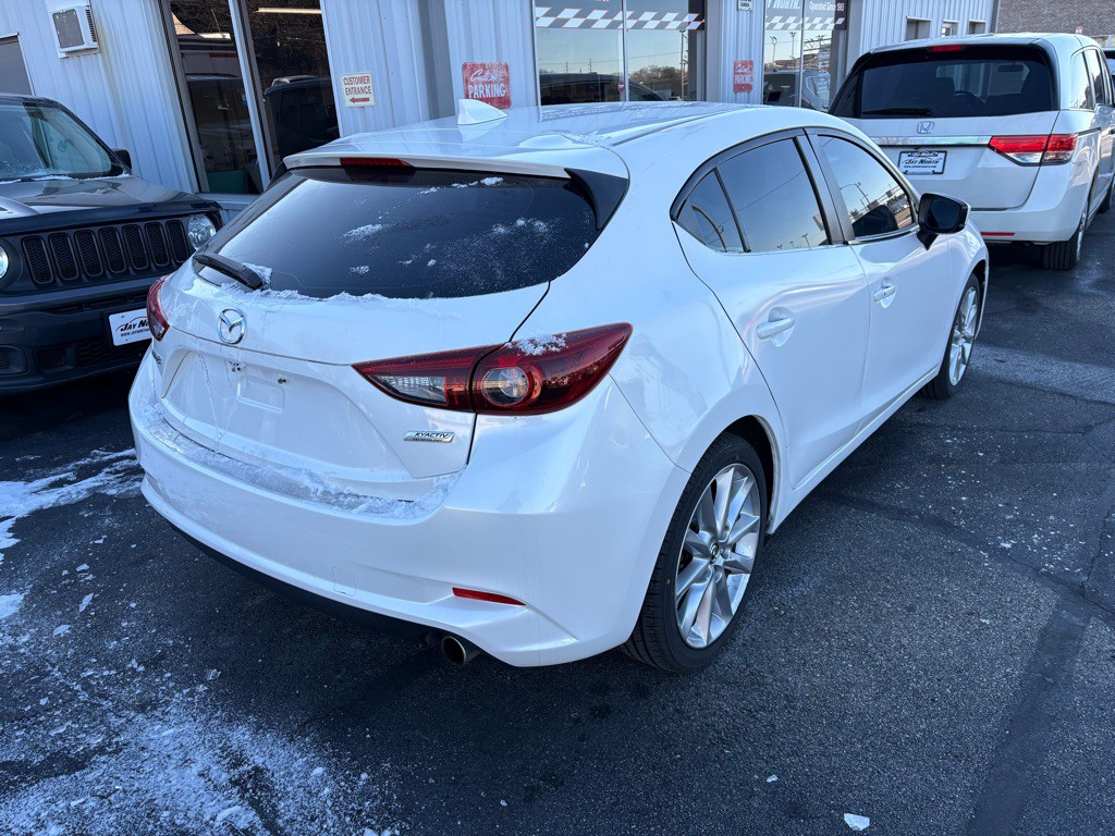 2017 Mazda Mazda3 Image 3