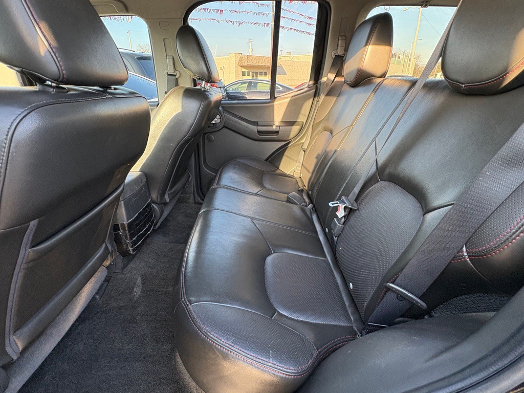 2012 Nissan Xterra Image 12