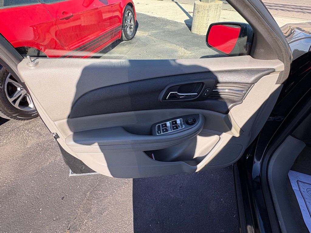 2013 Chevrolet Malibu Image 8