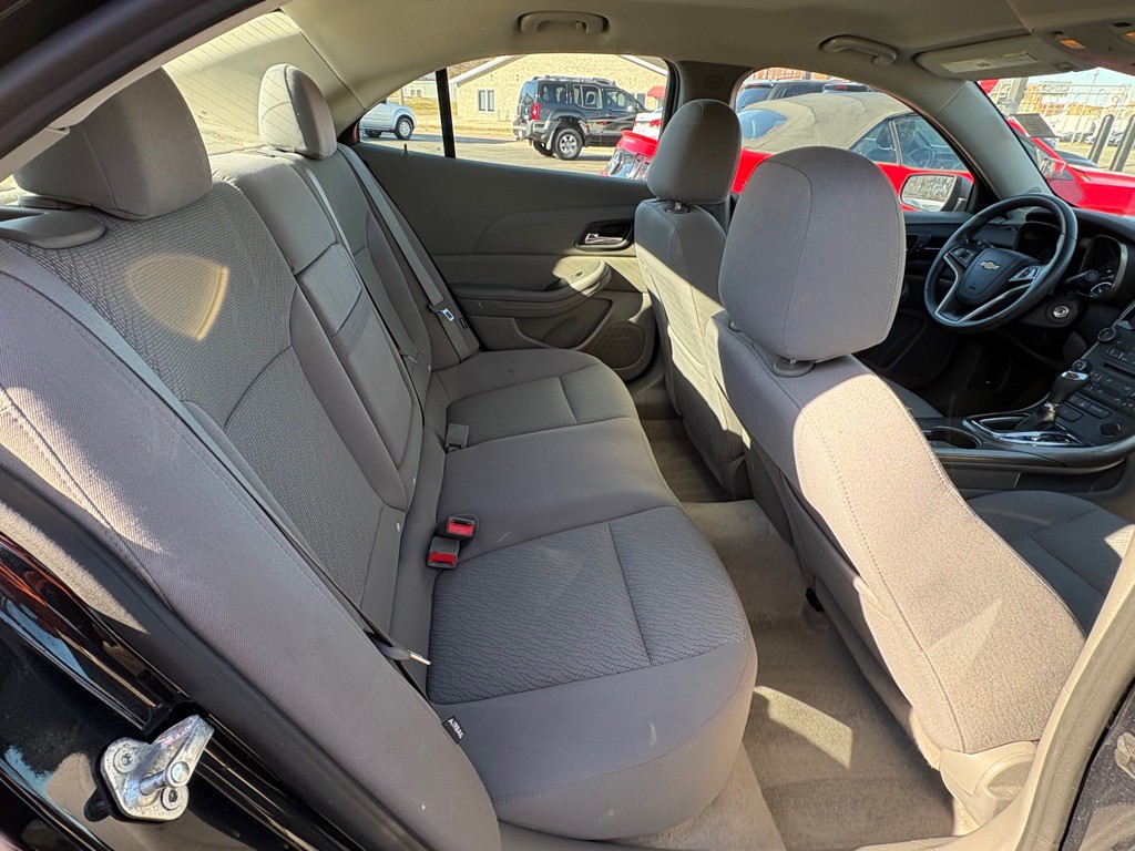 2013 Chevrolet Malibu Image 15