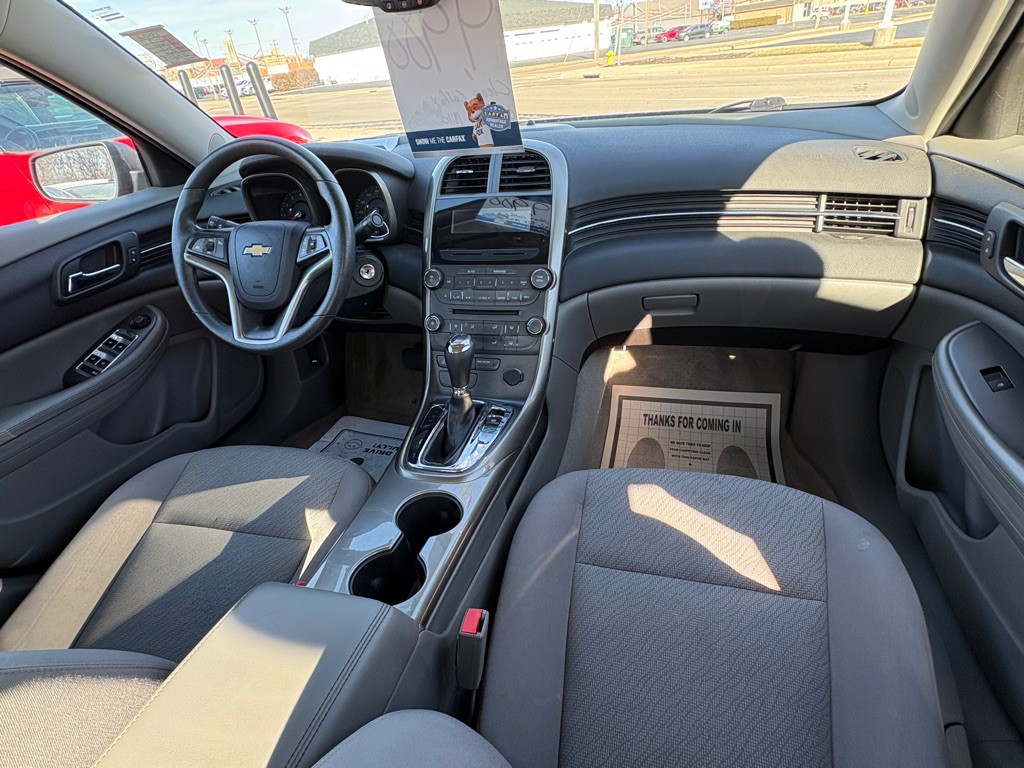 2013 Chevrolet Malibu Image 18
