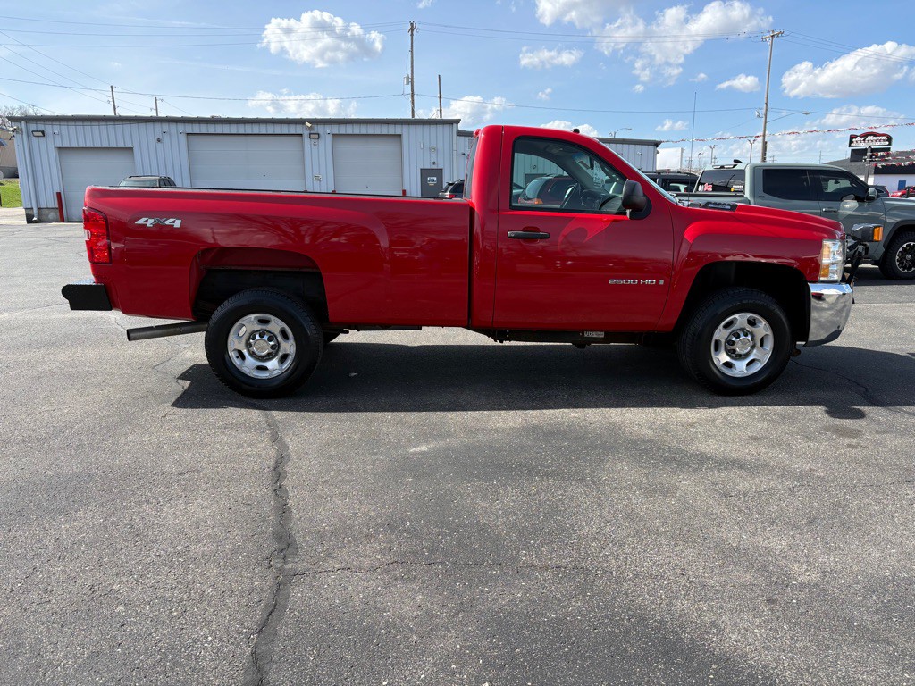 2008 Chevrolet Silverado 1500 Image 2