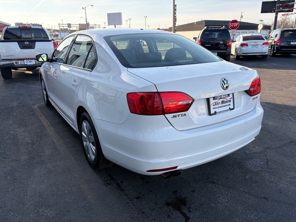 2011 Volkswagen Jetta Image 5