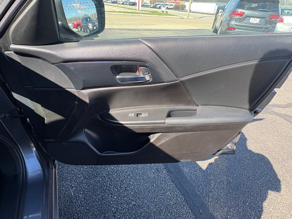 2013 Honda Accord Image 15